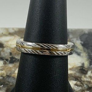 4mm Stainless Steel Wood Effect W Gold Stripe Sz 7